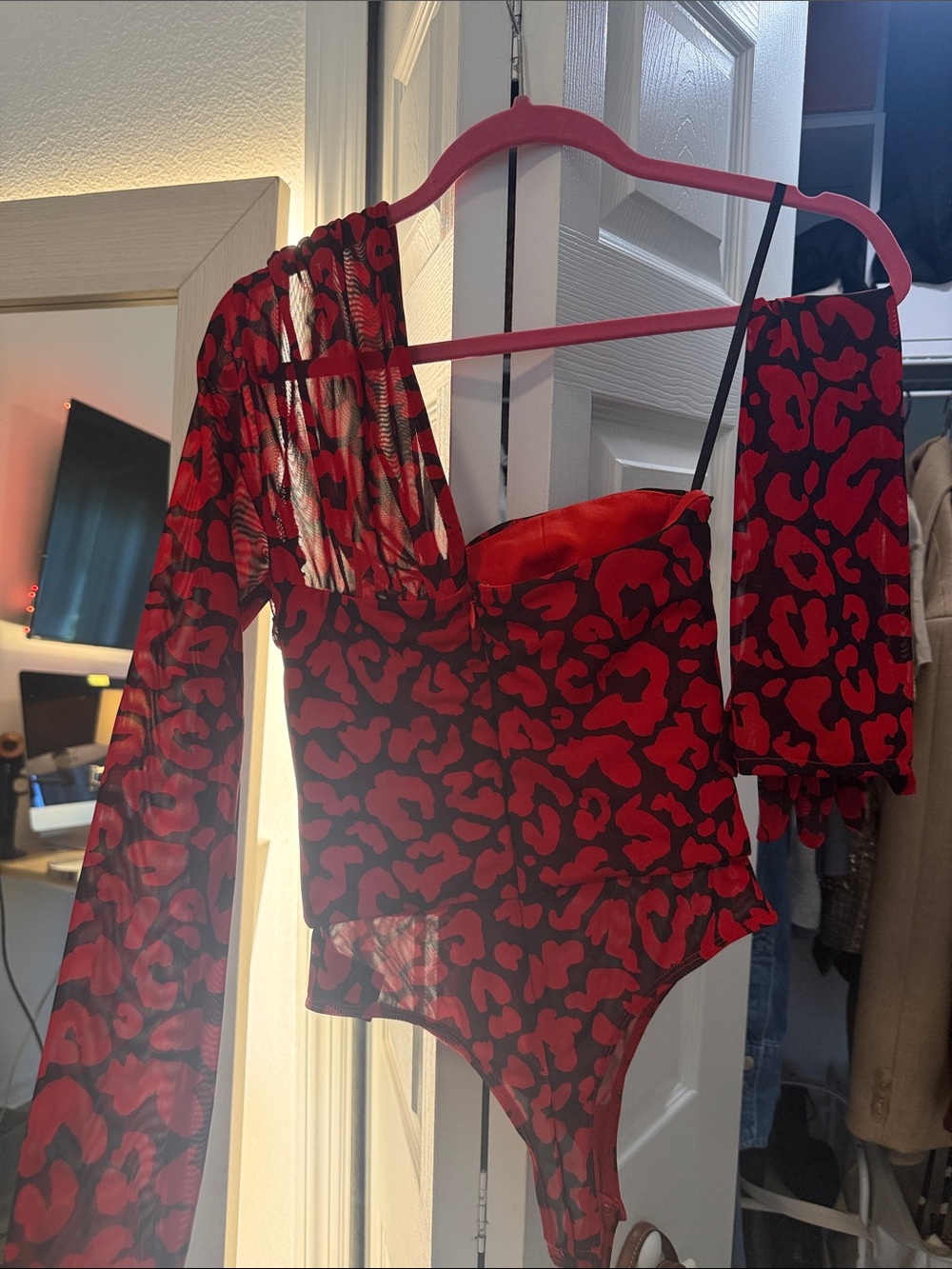 One-Shoulder Red Leopard Print Bodysuit - Picture 8 of 10